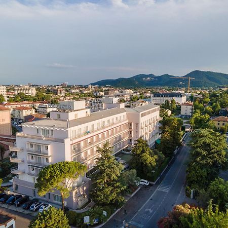 Hotel Terme Helvetia アーバノ・テルメ エクステリア 写真