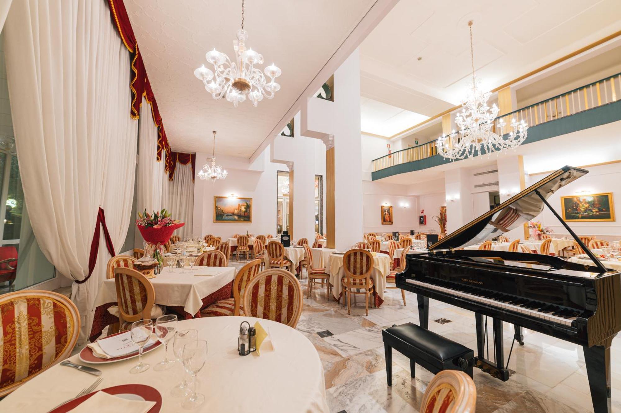 Hotel Terme Helvetia アーバノ・テルメ エクステリア 写真