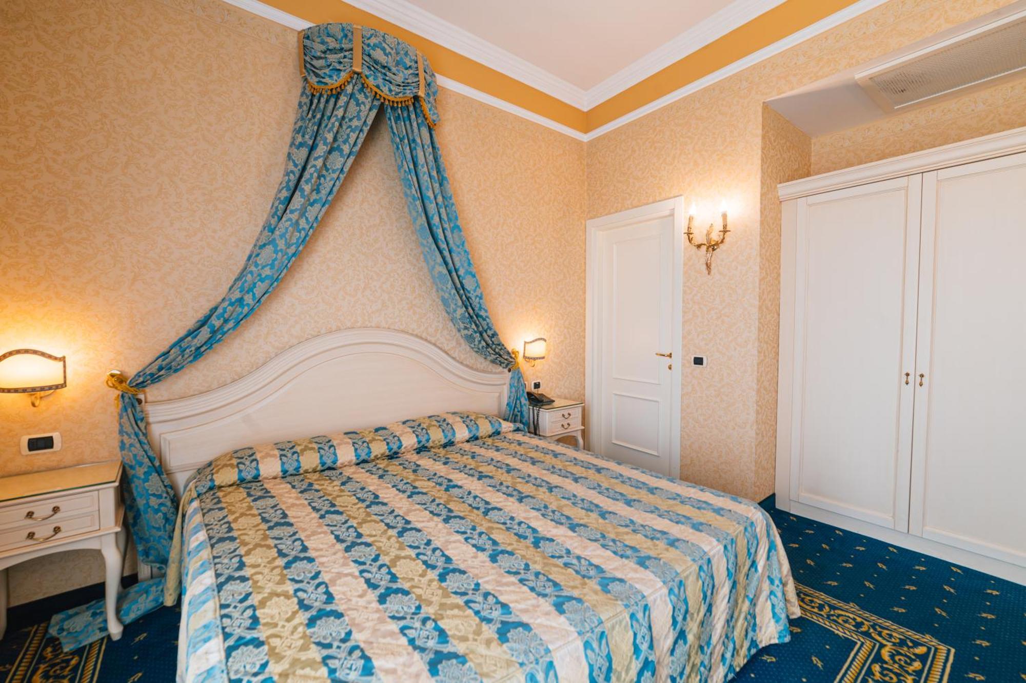 Hotel Terme Helvetia アーバノ・テルメ エクステリア 写真