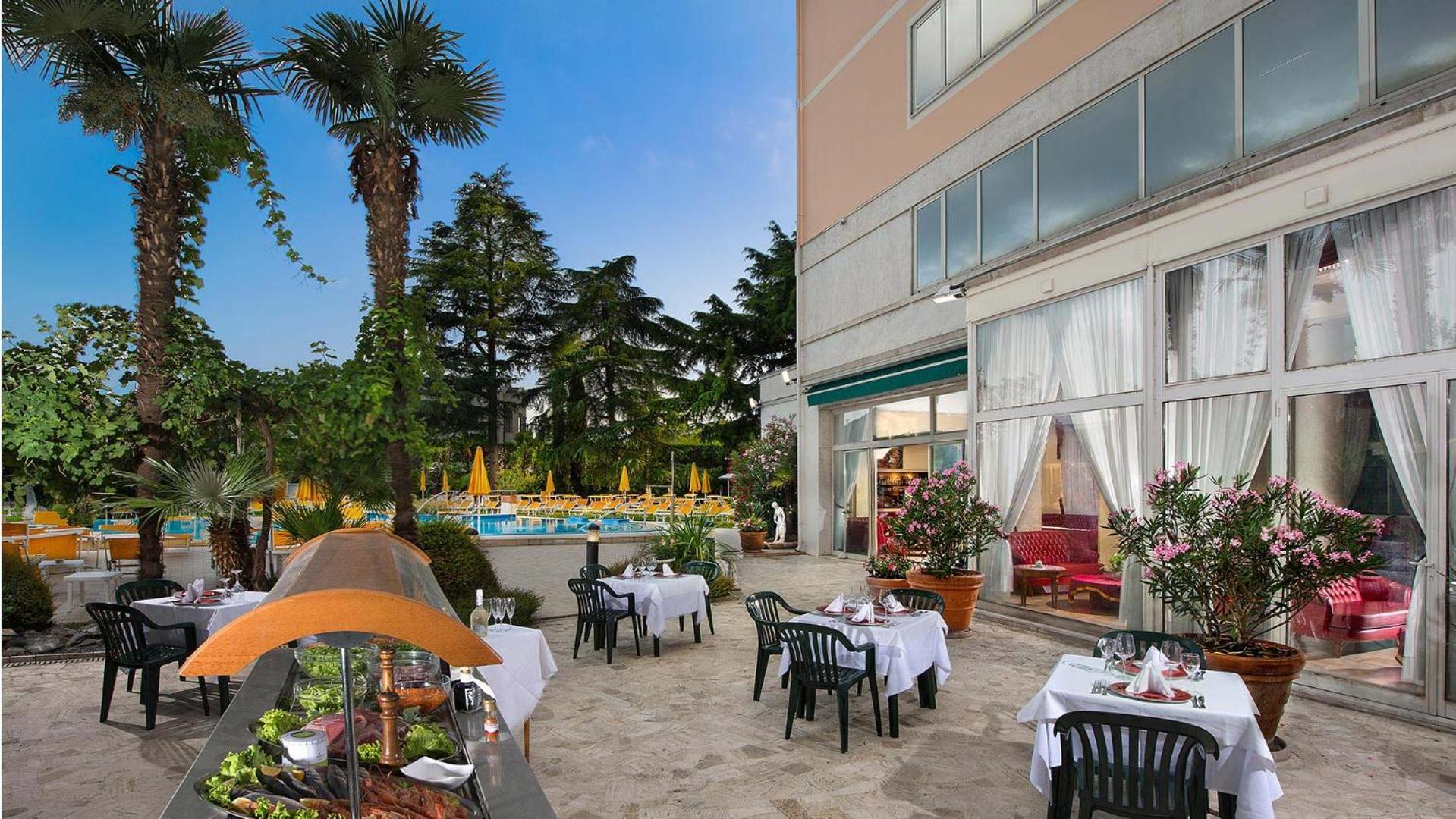 Hotel Terme Helvetia アーバノ・テルメ エクステリア 写真