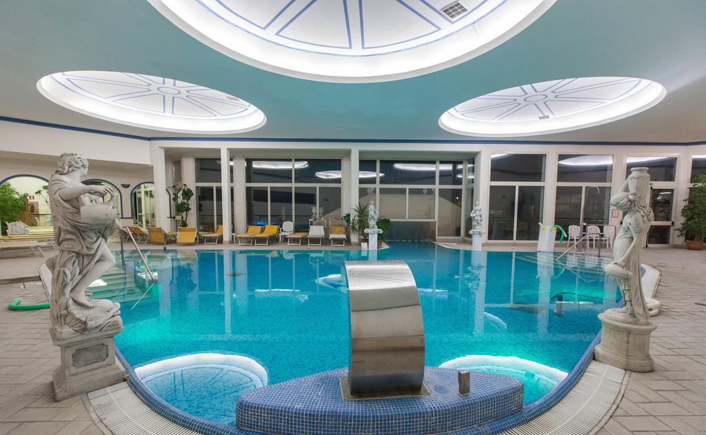 Hotel Terme Helvetia アーバノ・テルメ エクステリア 写真